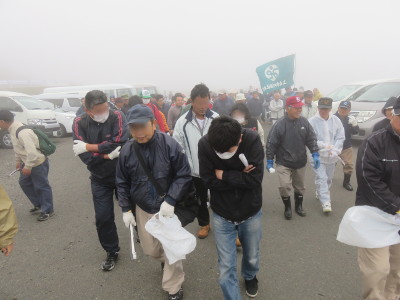 写真_蔵王山頂清掃とつつじ祭り